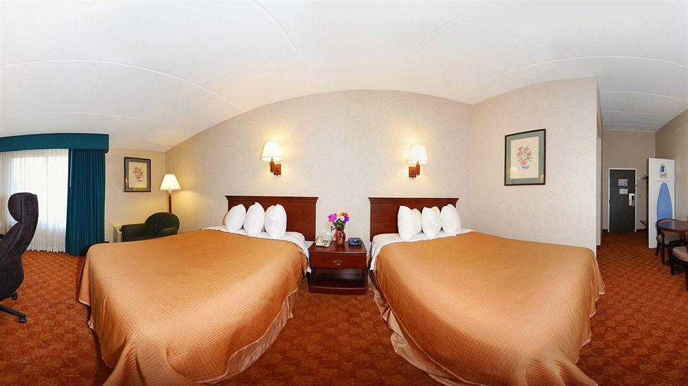 Howard Johnson By Wyndham Saugerties Εξωτερικό φωτογραφία